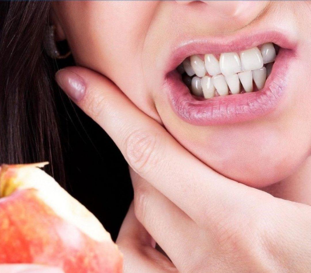 Patient experiencing discomfort while chewing